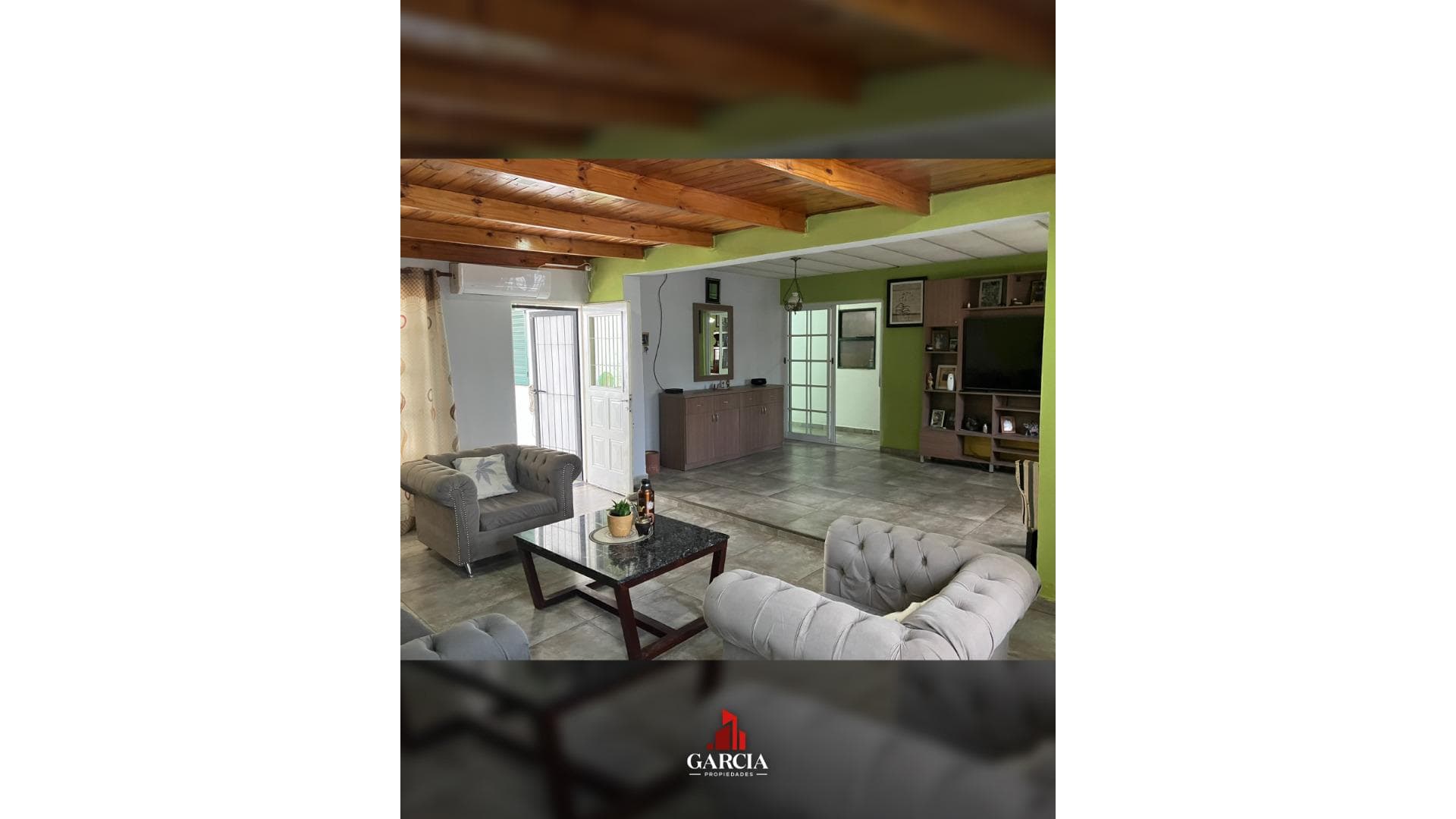 ALQUILA CASA 3 dormitorios con quincho semi amoblada - foto 2