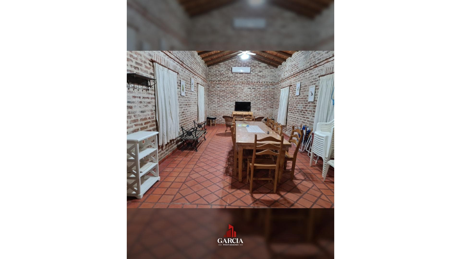 VENDE CASA 3 DORMITORIOS CON PILETA EN PASO DE LA PATRIA - foto 3